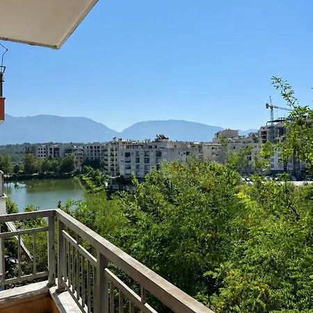 View טיראנה